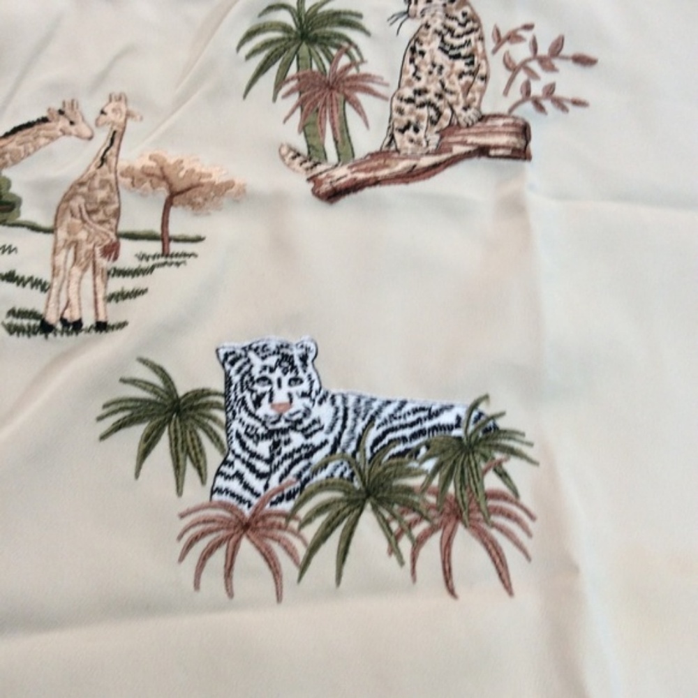 Bon Worth | Embroidered Animals on Tan Sleeve Desert Nature Safari - Picture 4 of 9